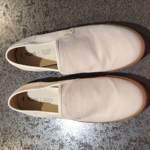 Women's size 12 Tom's